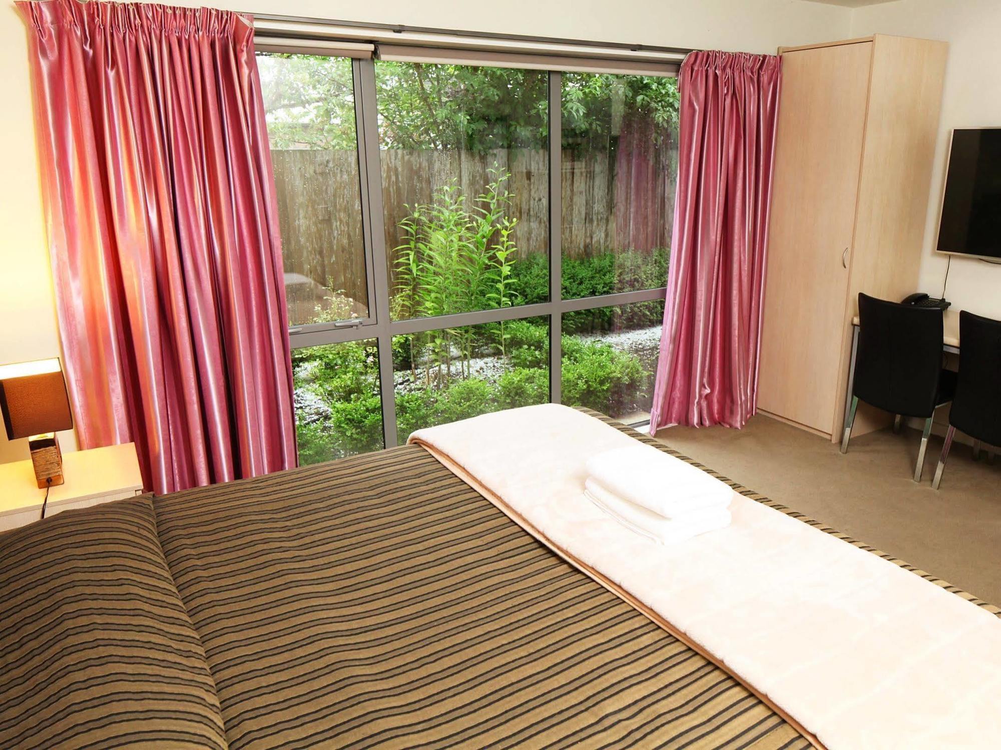 Alpha Motel Christchurch Exterior foto
